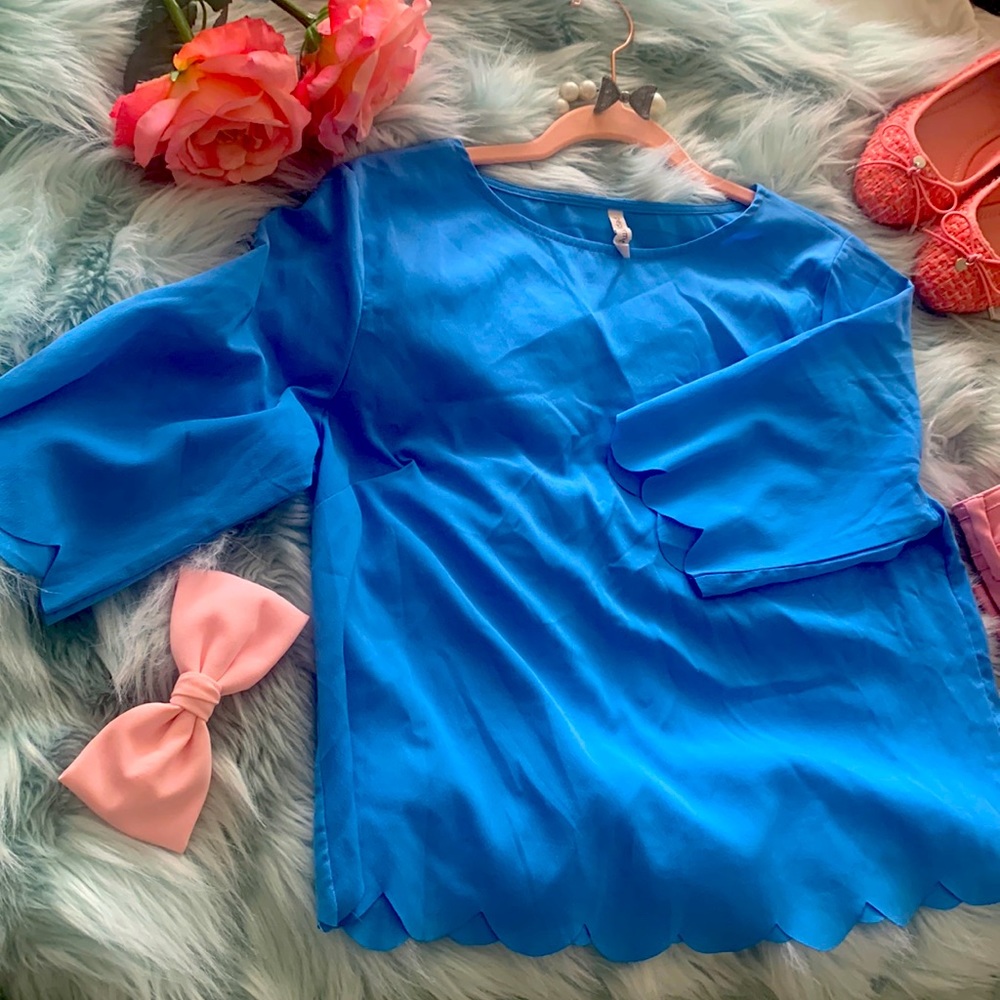 Boutique Scolloped Design Top